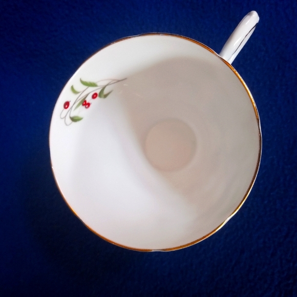 Vintage Bird Teacup with Saucer - Picture 2 of 4